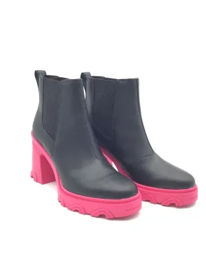 Boots Designer By Sorel In Black & Pink, Size: 9