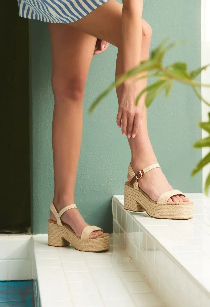 Lola Square Toe Platform