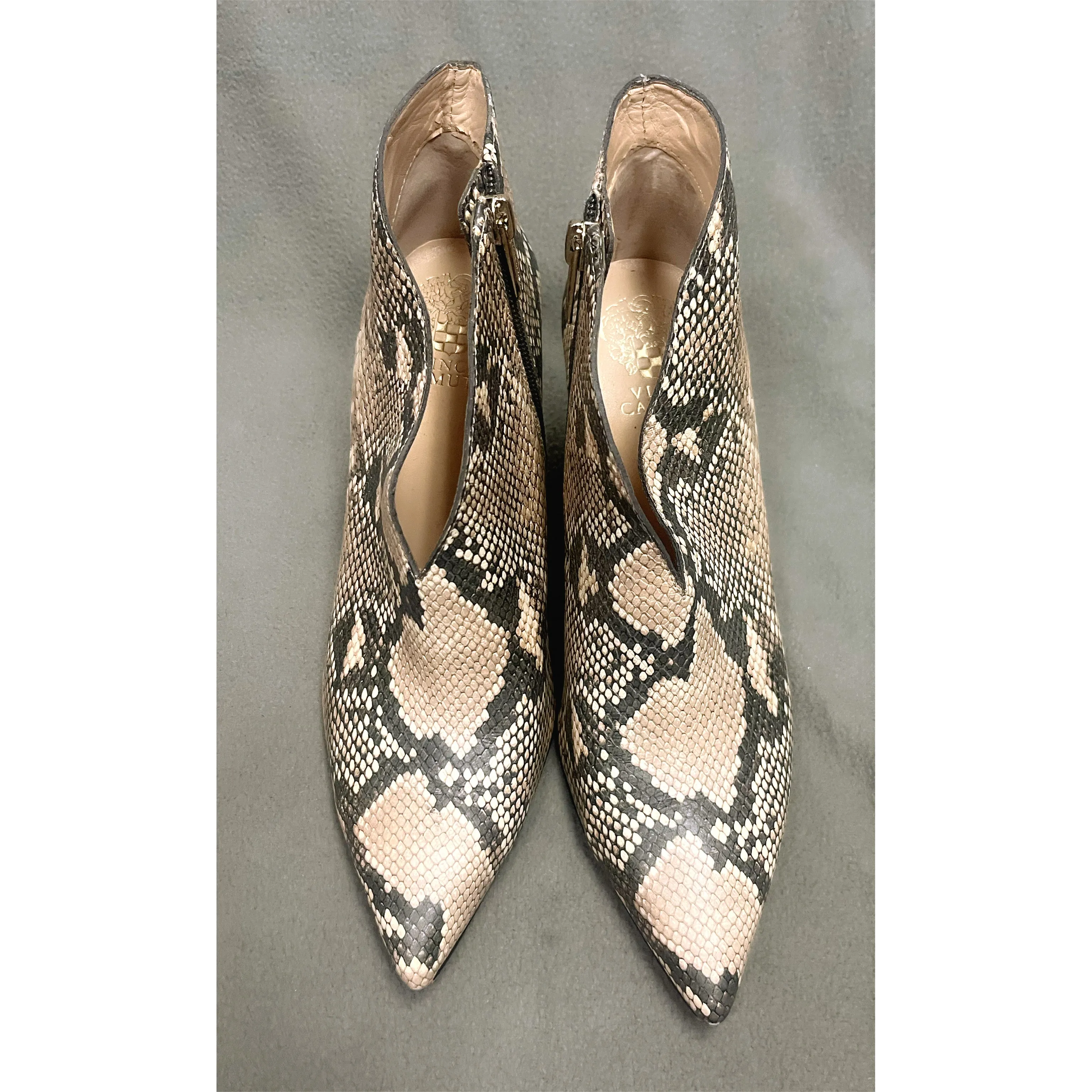 Vince Camuto snakeskin heels, size 9
